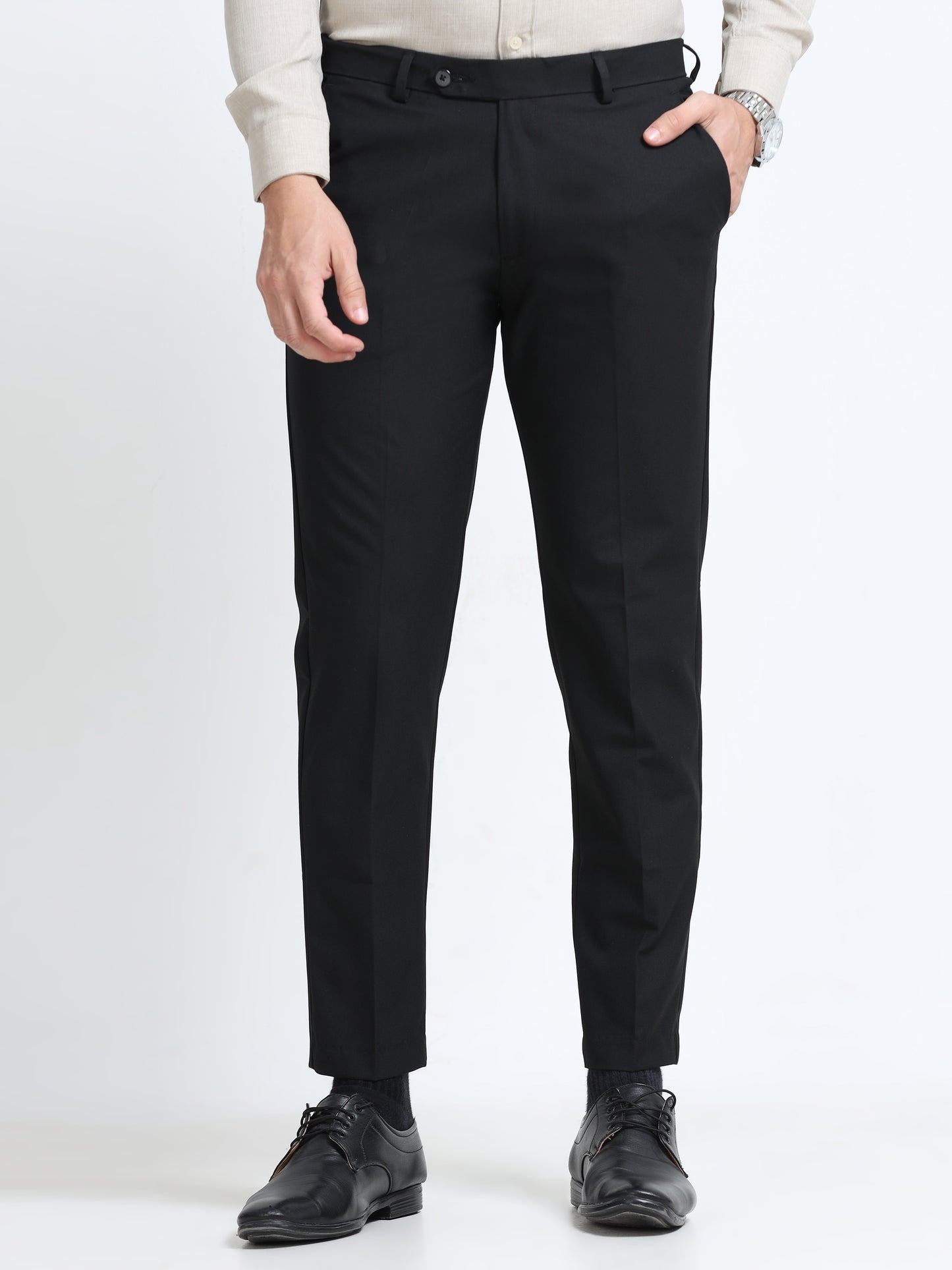 MEN’S Z BLACK Slim-Fit Trousers for a Sleek, Professional Appearance